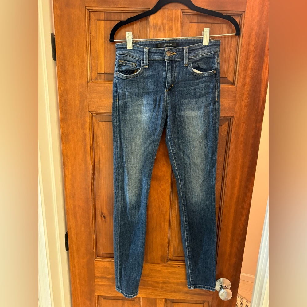 Joe’s jeans - skinny - stretch fabric - mid rise - size 26